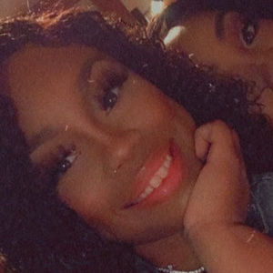 Meet your Posher, Damita